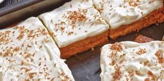 Pumpkin Cake / Cupcake with Cream Cheese Frosting
