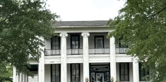 Travel: 48 Hours in Nashville Part One: Bar-B-Que with a Side of Two Mansions